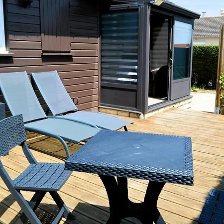 Le A Hub - Exterieur, Proche De La Prázdninový dům *