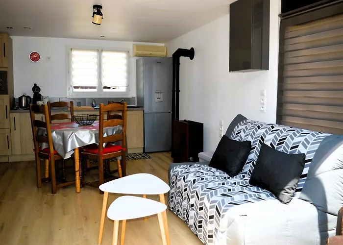 Le A Hub - Exterieur, Proche De La *